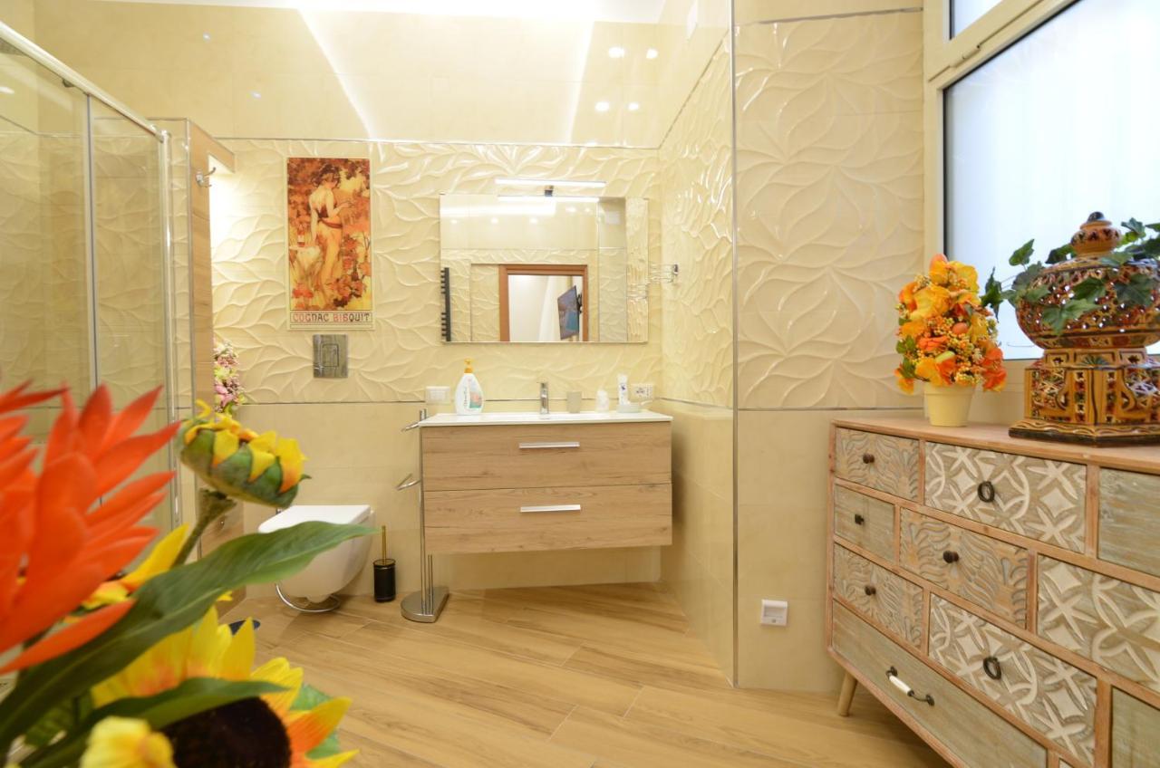 Caserta Deluxe Bis Kültér fotó